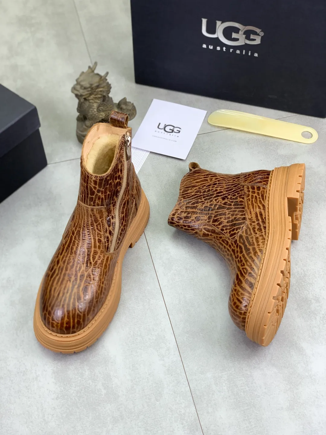 Men's men's shoes 💰P660 New arrival 🆕🆕🆕 IUGGI Men's British retro Martin boots Winter new men's outdoor hiking boots First layer of cowhide on the outside and wool on the inside Comfortable and warm Rubber sole sole Non-slip and firm Trendy and fashionable Casual and versatile Size: 38-44 (45 customized) Color: three colors